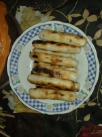 Boantamo ou beignet long salé à la farine de riz au coco râpé