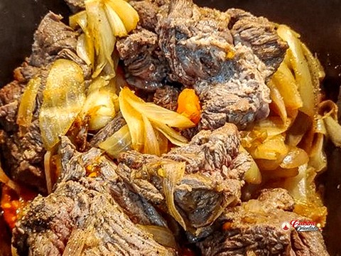 Bwirkats a la viande et aux oignons