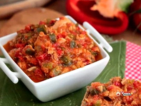 Ratatouille au thon (tchektchouka bel tône)