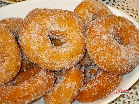 Sfenj beignets