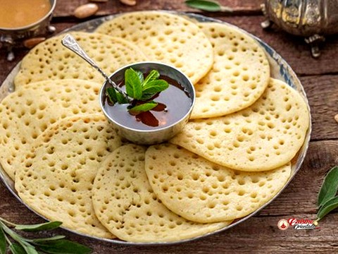 Beghrirs ou crêpes à la levure de boulanger