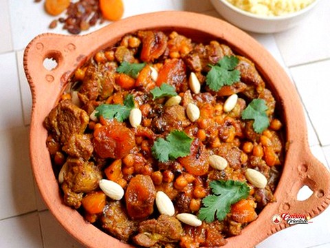 Tajine à l'agneau et aux petits pois