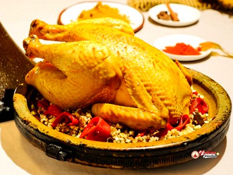 Poulet cuit à la vapeur( djeje m'hamere be roze)